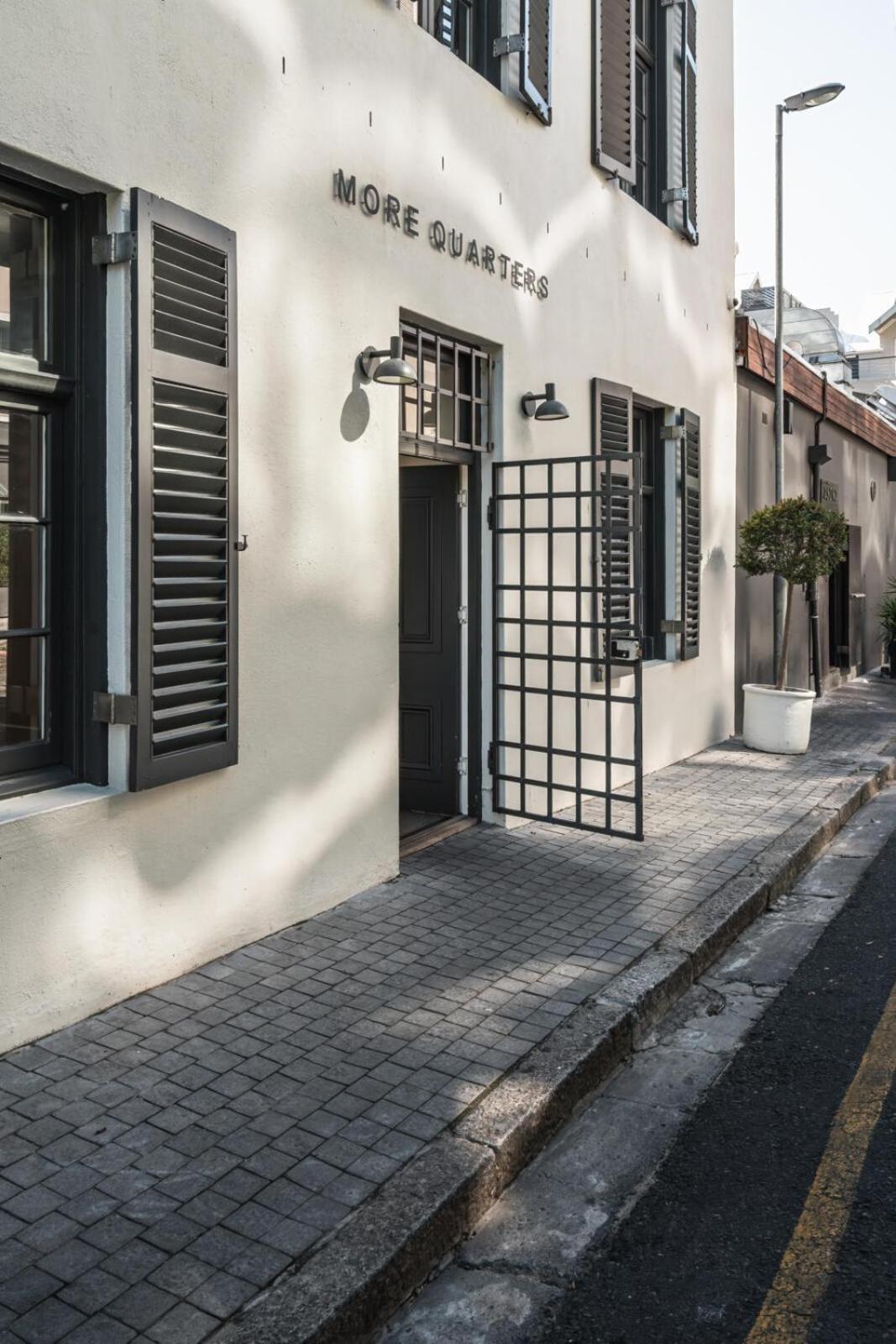 More Quarters Hotel Cape Town Bagian luar foto