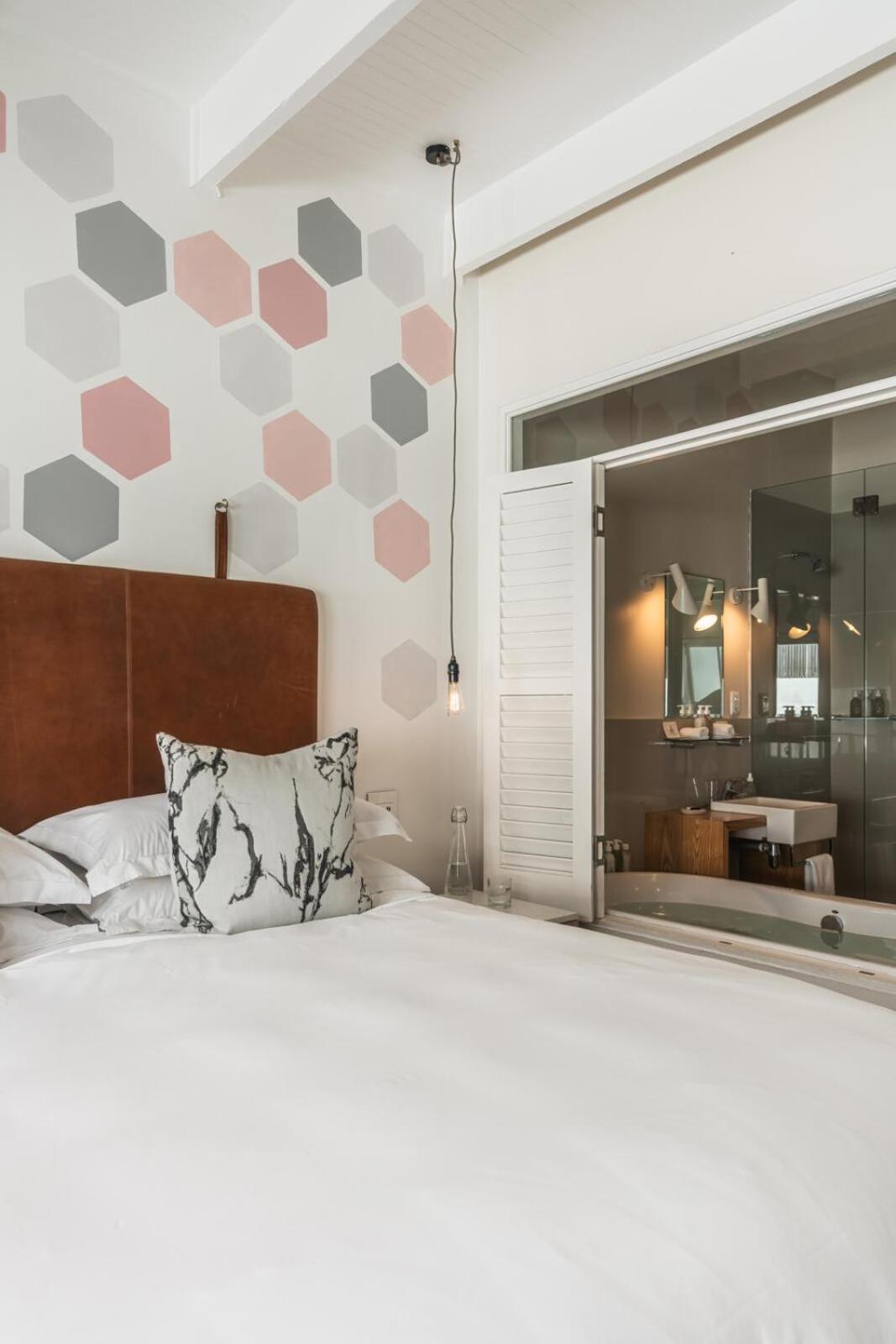 More Quarters Hotel Cape Town Bagian luar foto