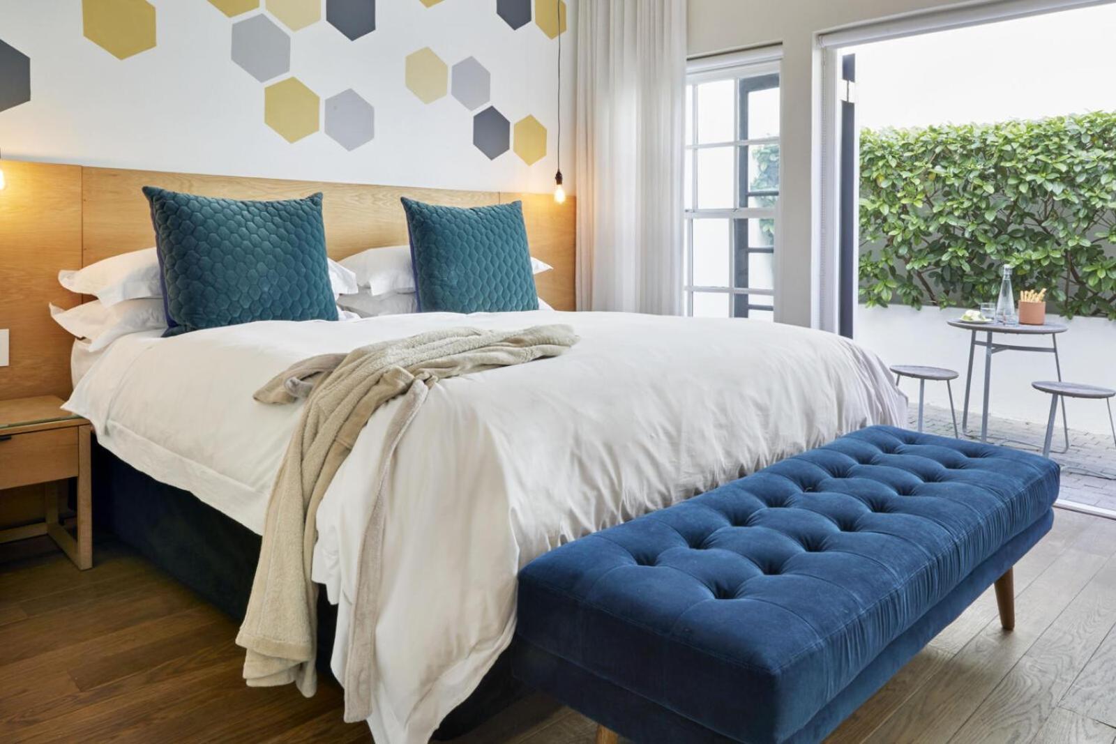 More Quarters Hotel Cape Town Bagian luar foto